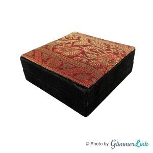 Vintage Upholstered Velvet Keepsake Box